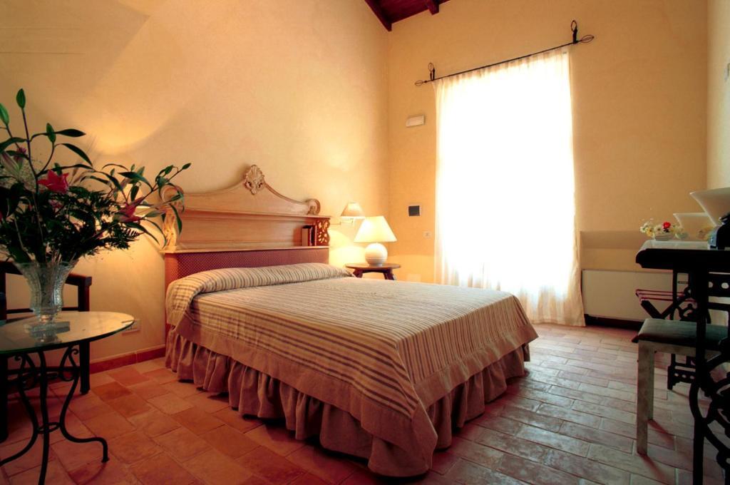Agriturismo Lecanfore Pensionat Castel di Leva Værelse billede